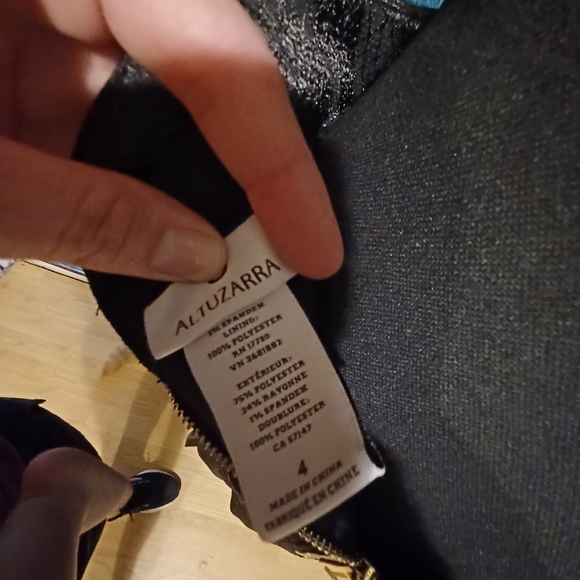 SKIRT - Picture 3 of 4